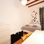 La Rambla - Catalonia Square Apt 4Bd-2Bth