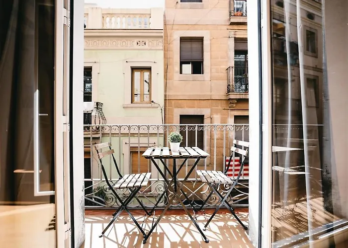 La Rambla - Catalonia Square Apt 4Bd-2Bth