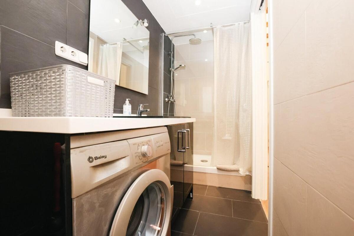Apartamento La Rambla - Catalonia Square 4bd-2bth *
