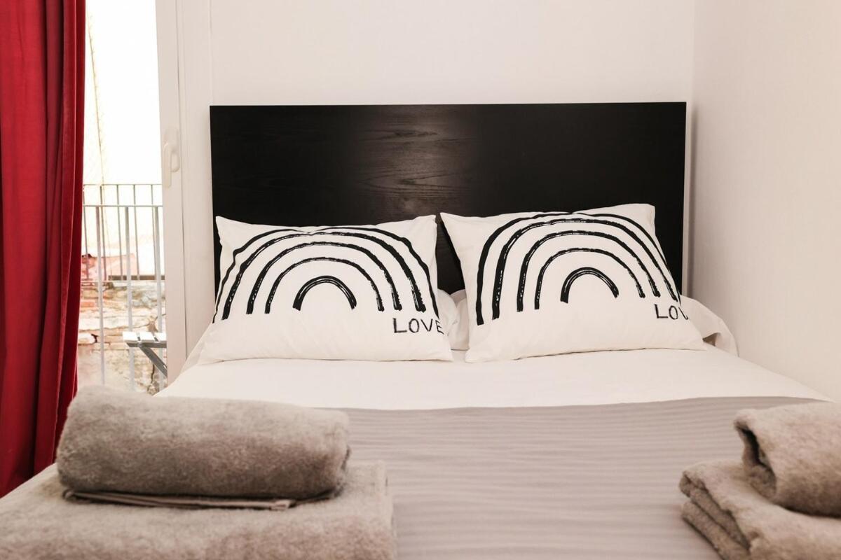 Apartamento La Rambla - Catalonia Square 4bd-2bth Barcelona