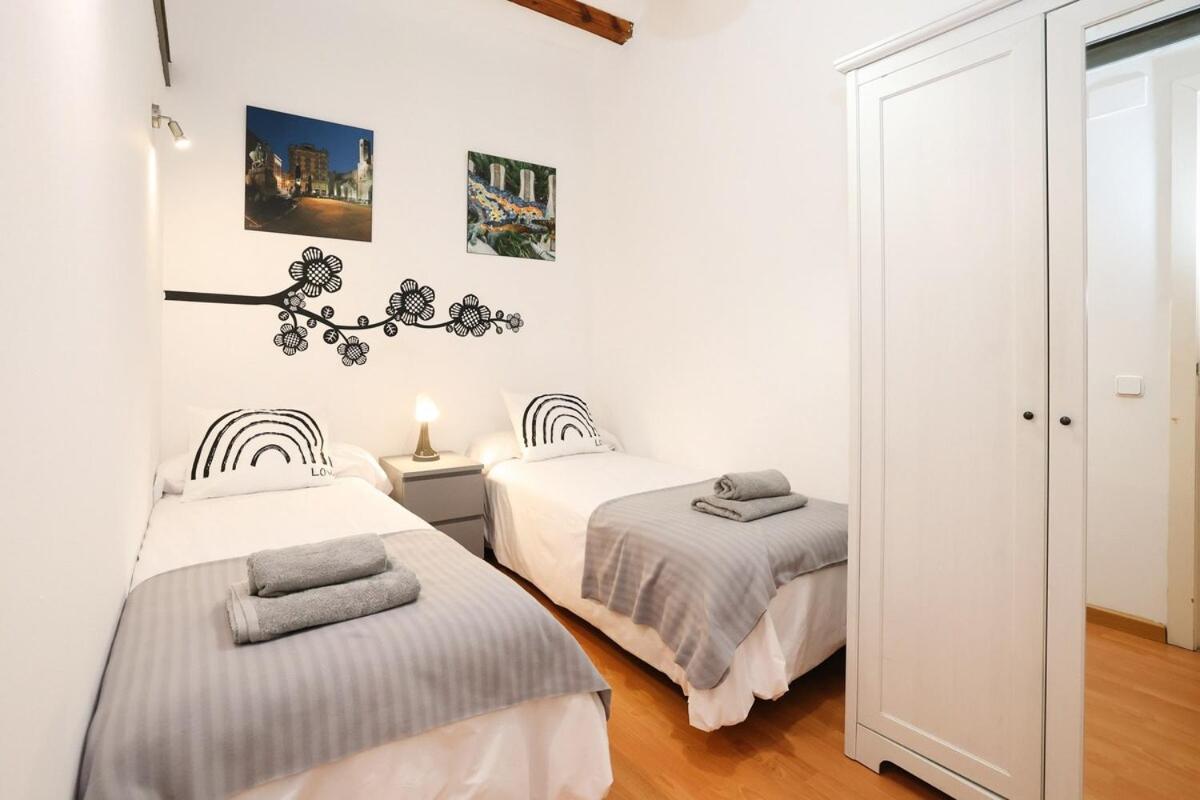 Apartamento La Rambla - Catalonia Square 4bd-2bth Barcelona